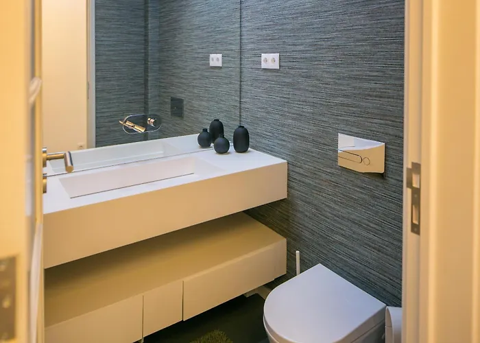 Appartement Spacious 2-bed With Interior Terrace Near Marquês De Pombal, - Ttl300 Lisboa