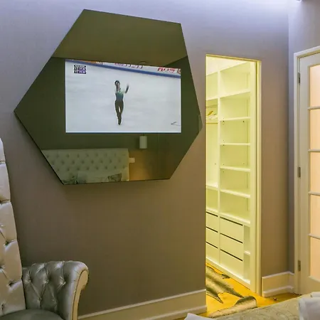 Spacious 2-bed With Interior Terrace Near Marques De Pombal, - Ttl300 Appartamento