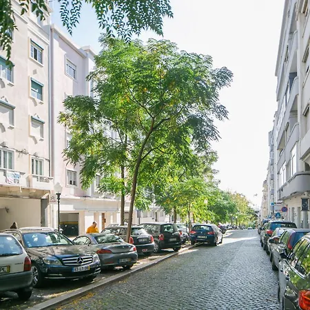 With A Terrace In The Heart Of Lisbon, 300 *